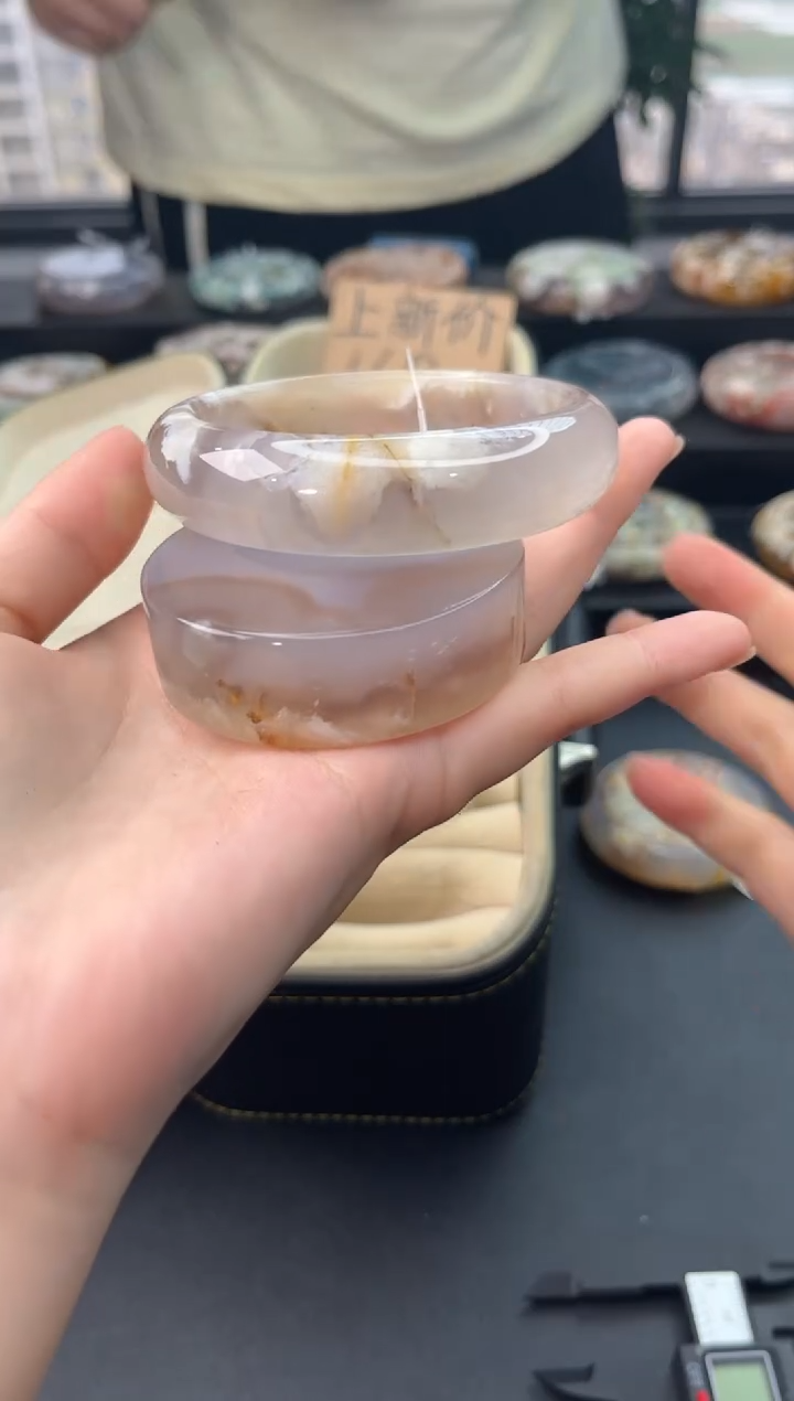 【闪购商品】石英质玉手镯合金赠送镯心（圈口60
