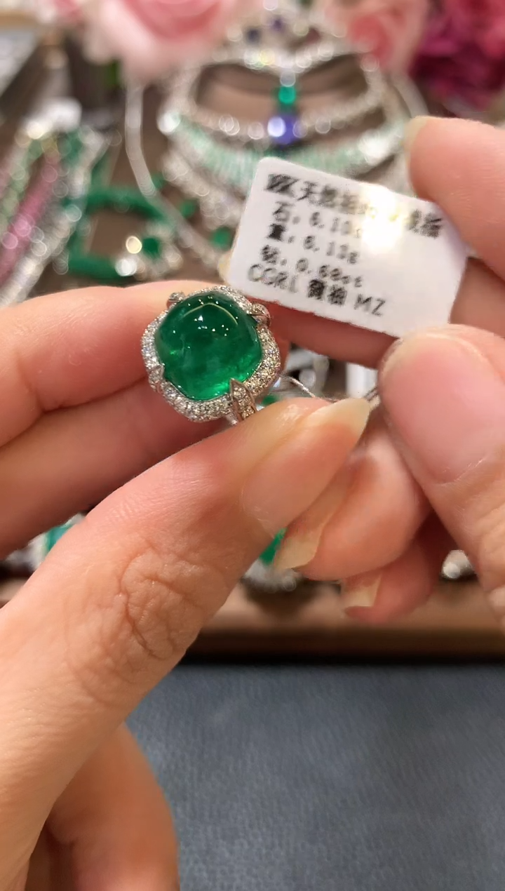 18K金镶嵌戒指祖母绿m79   