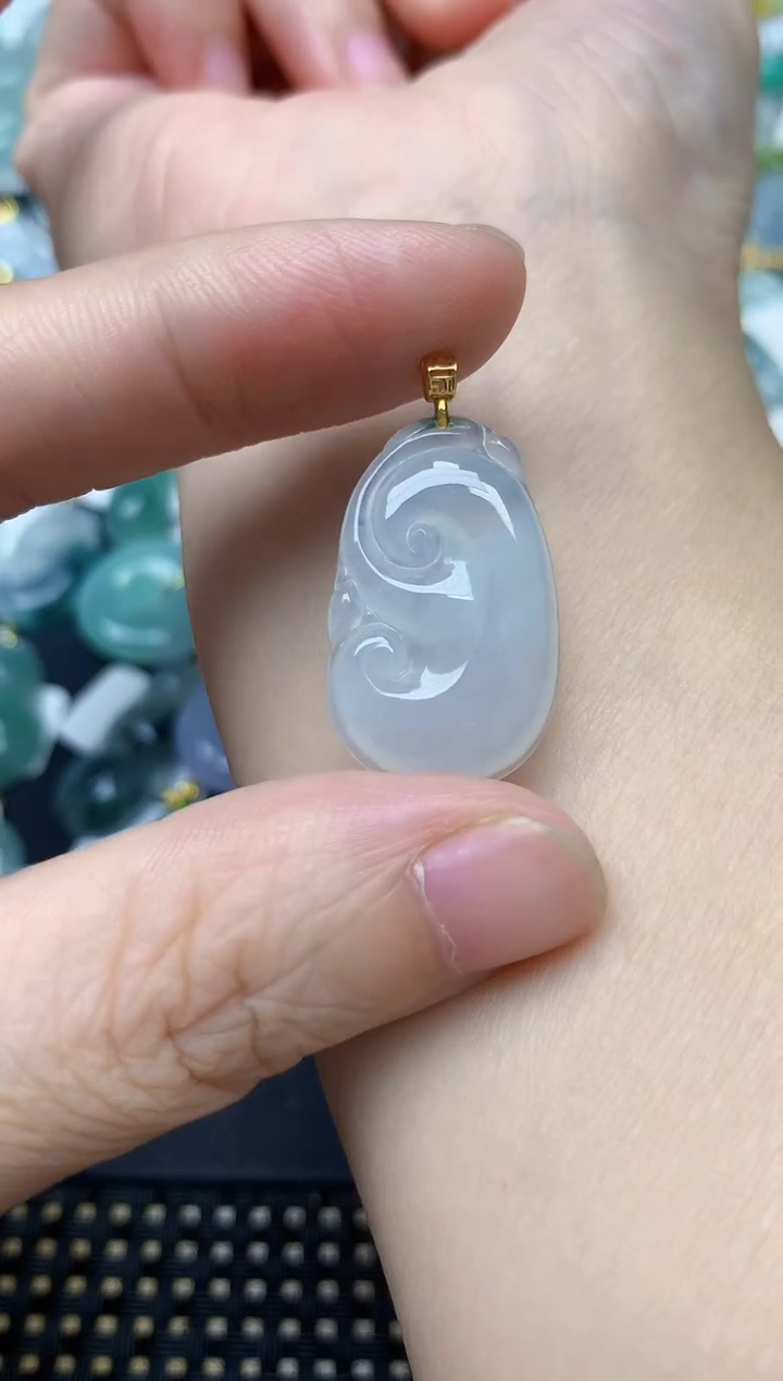 颈饰18K金镶嵌翡翠天然缅甸A货翡翠