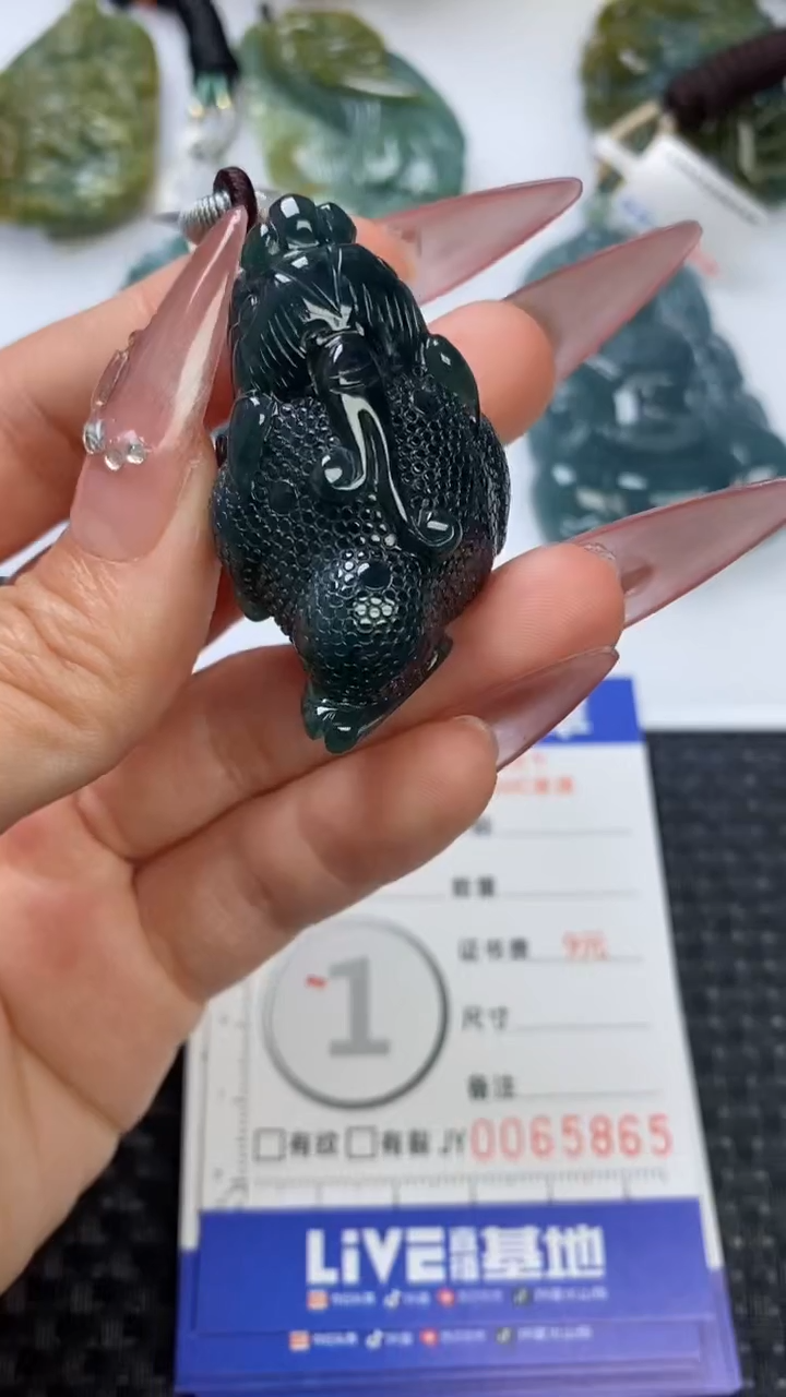 【闪购商品】翡翠颈饰未镶嵌11111111111111111