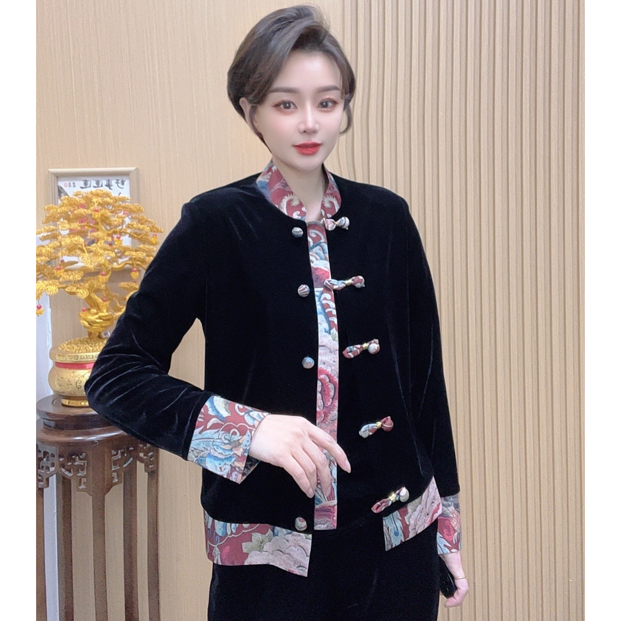 春季新款丝绒彩色拼接盘扣小外套百搭显瘦多种风格设计小立领