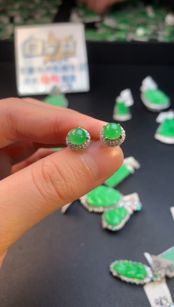 【闪购商品】翡翠耳饰银S925镶嵌翡翠