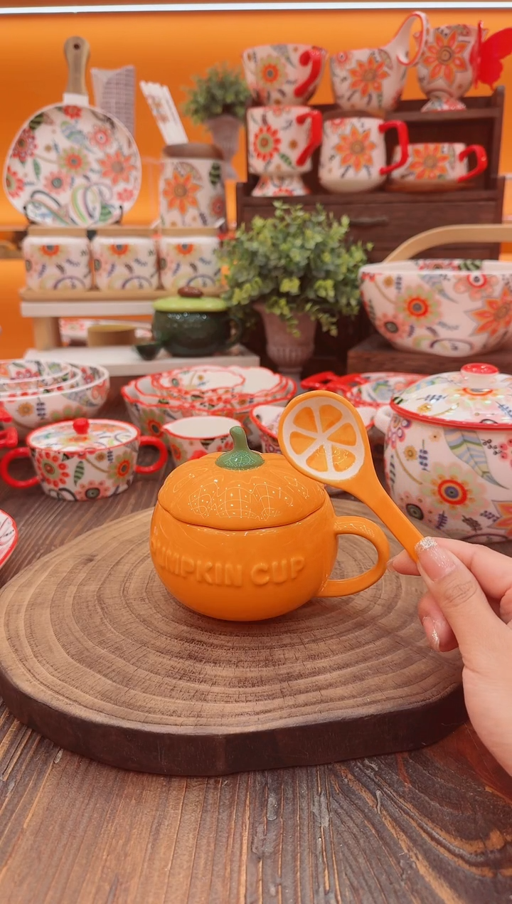 罐景德镇陶瓷餐具碗碟盘子杯送勺