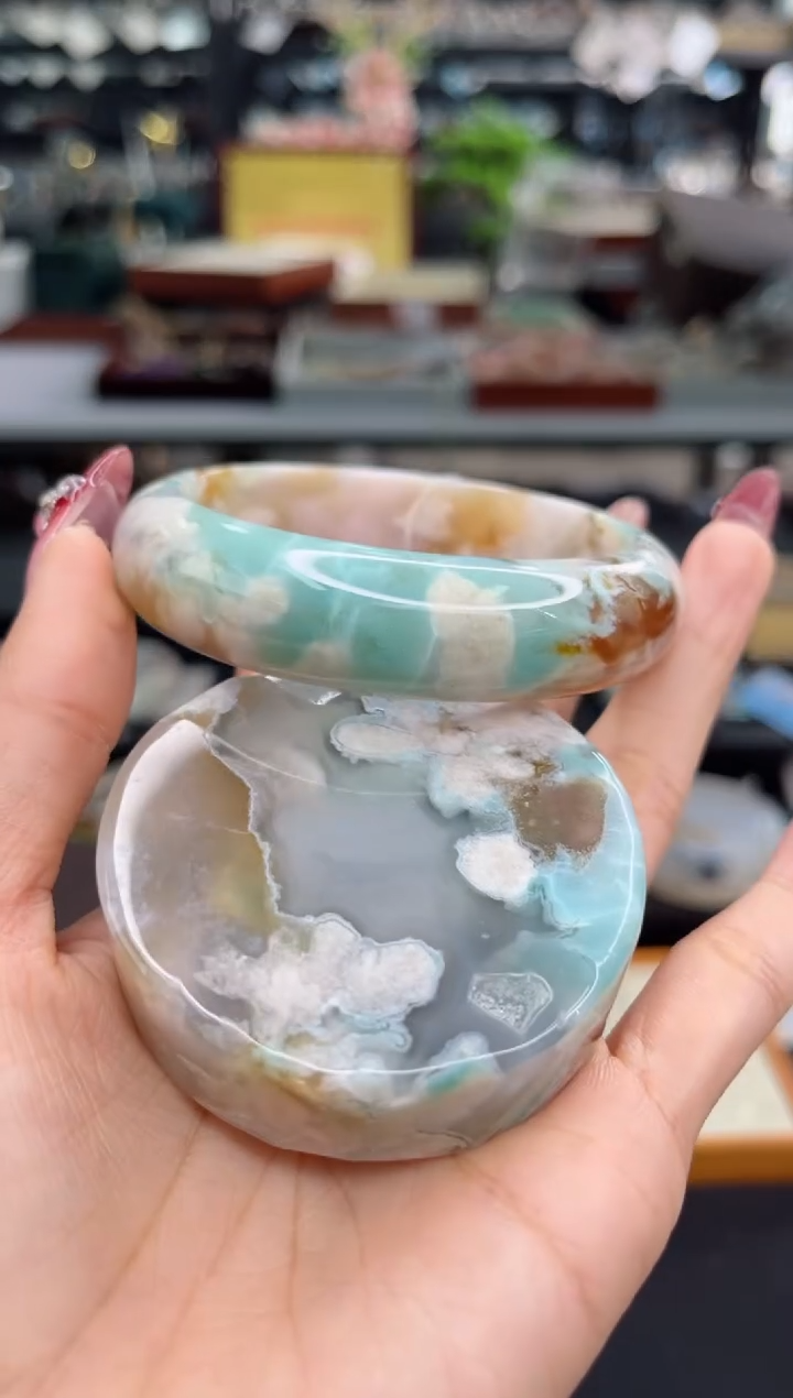 【闪购商品】石英质玉手镯未镶嵌60圈口（赠品镯心）3S9210197