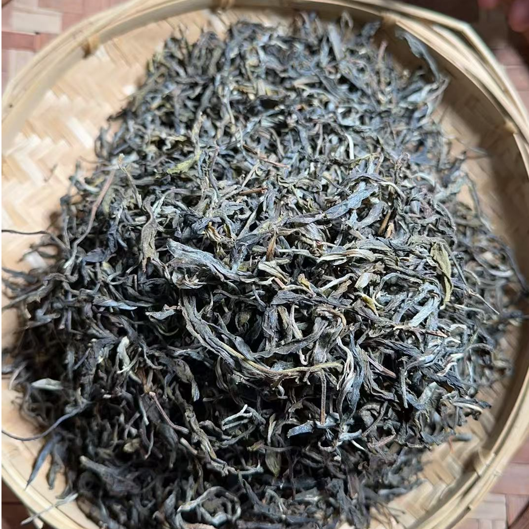 MK1512号 2025年{春}公弄大雪山大树晒青茶散茶6-13日