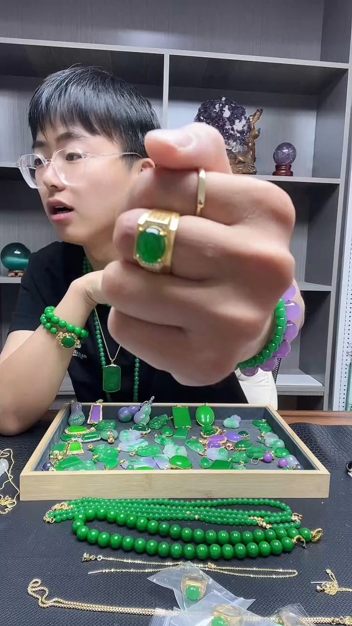 翡翠戒指14K金镶嵌戒指