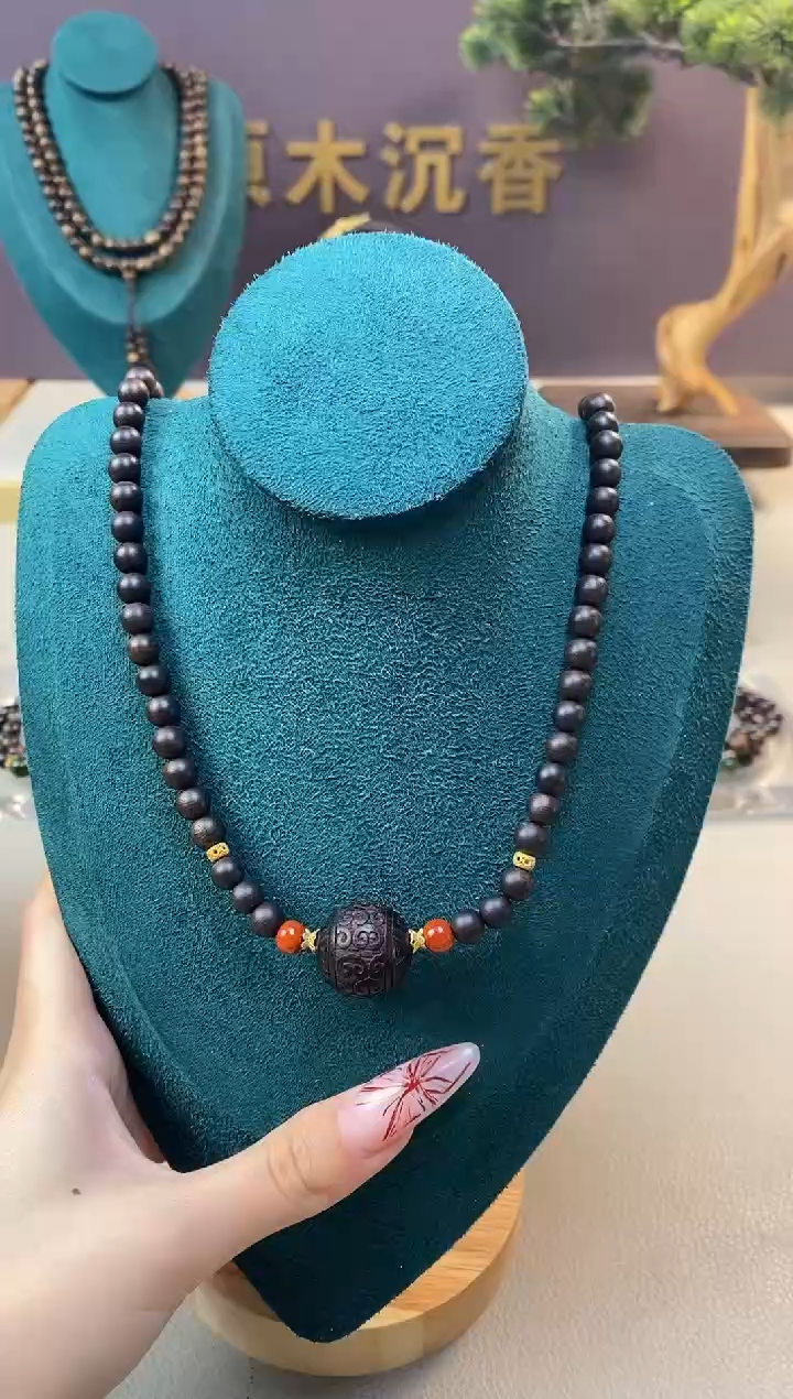 【闪购商品】沉香手串J顺化06紫棋三圈+降真香顶珠雕刻件