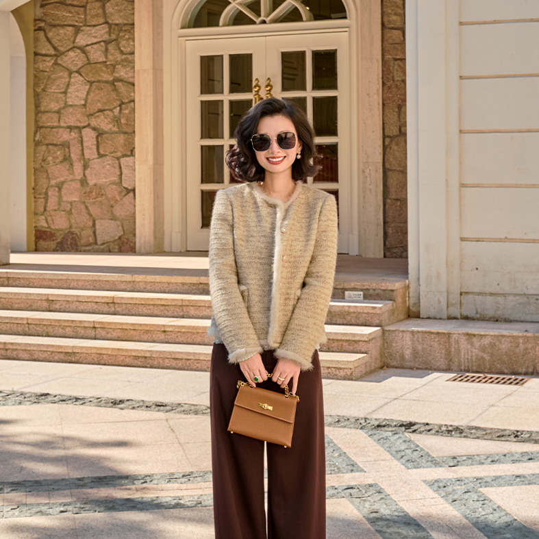 西子/【卡布奇诺】羊毛拼水貂毛精致小香风米金色外套/WTTJ0661