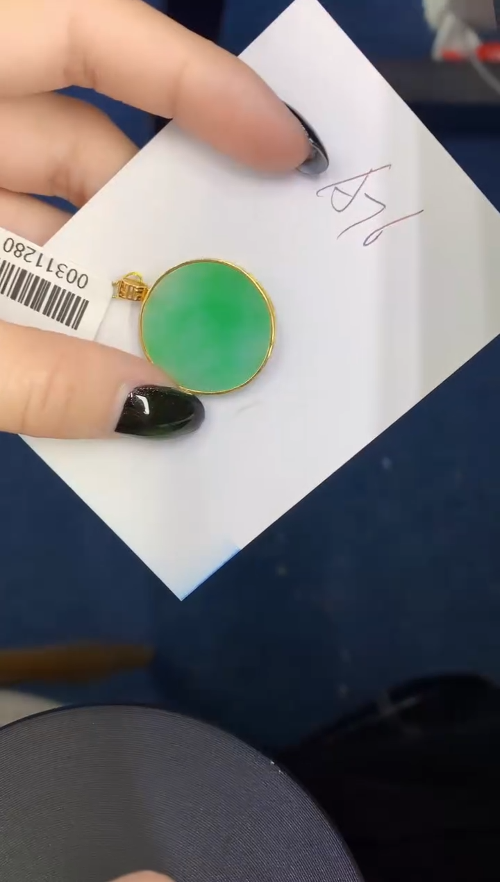 【闪购商品】翡翠颈饰18K金镶嵌00000000000