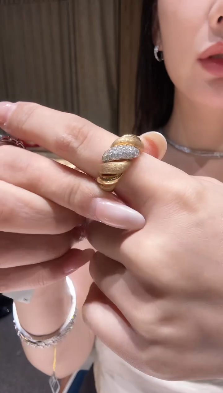 18K金镶嵌戒指钻石AF0657-Y-15