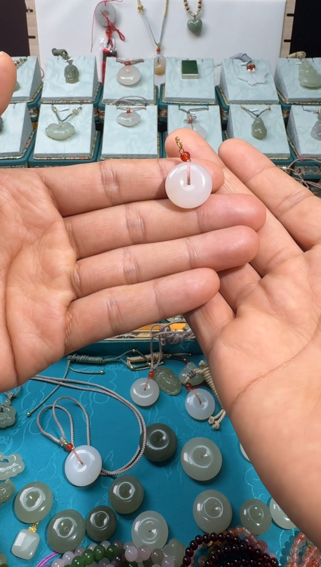 【闪购商品】和田玉颈饰未镶嵌平安扣