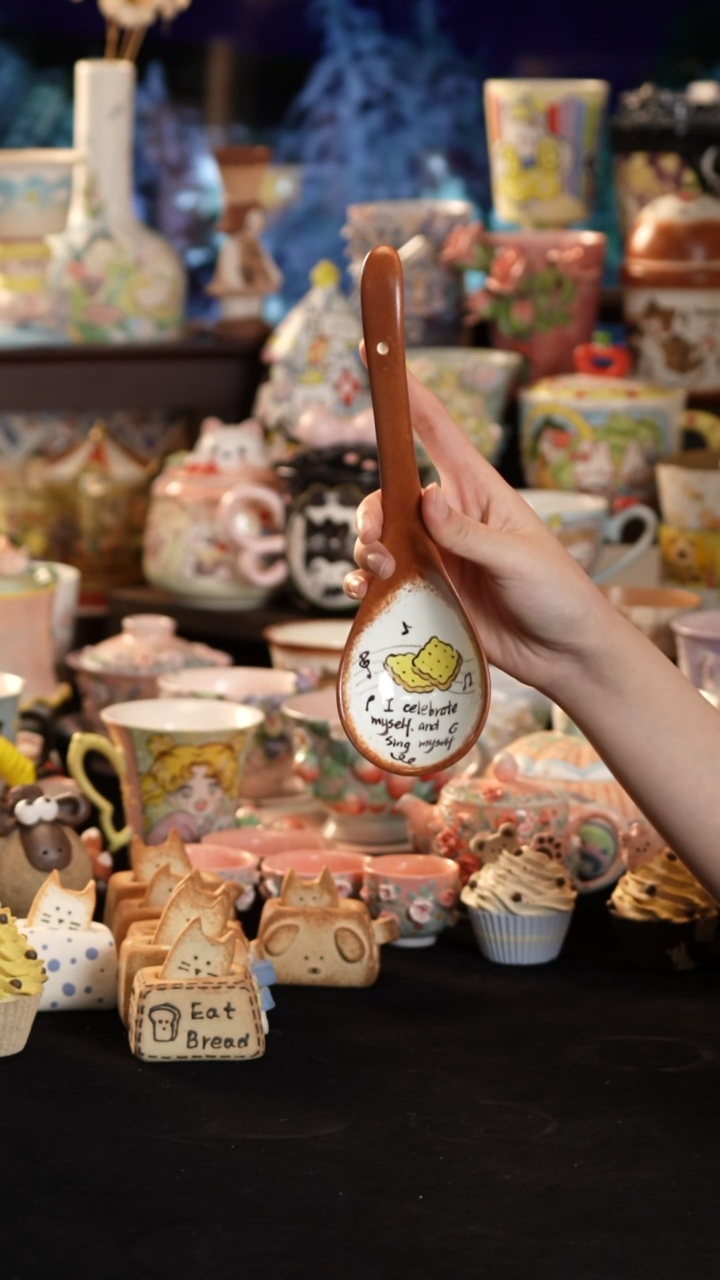 摆件陶景德镇釉下彩手绘设计师款陶瓷