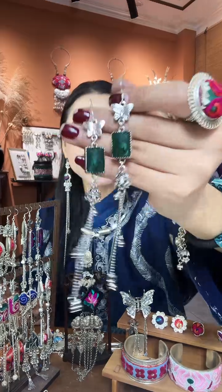 【闪购商品】刺绣纯手工民族风耳环