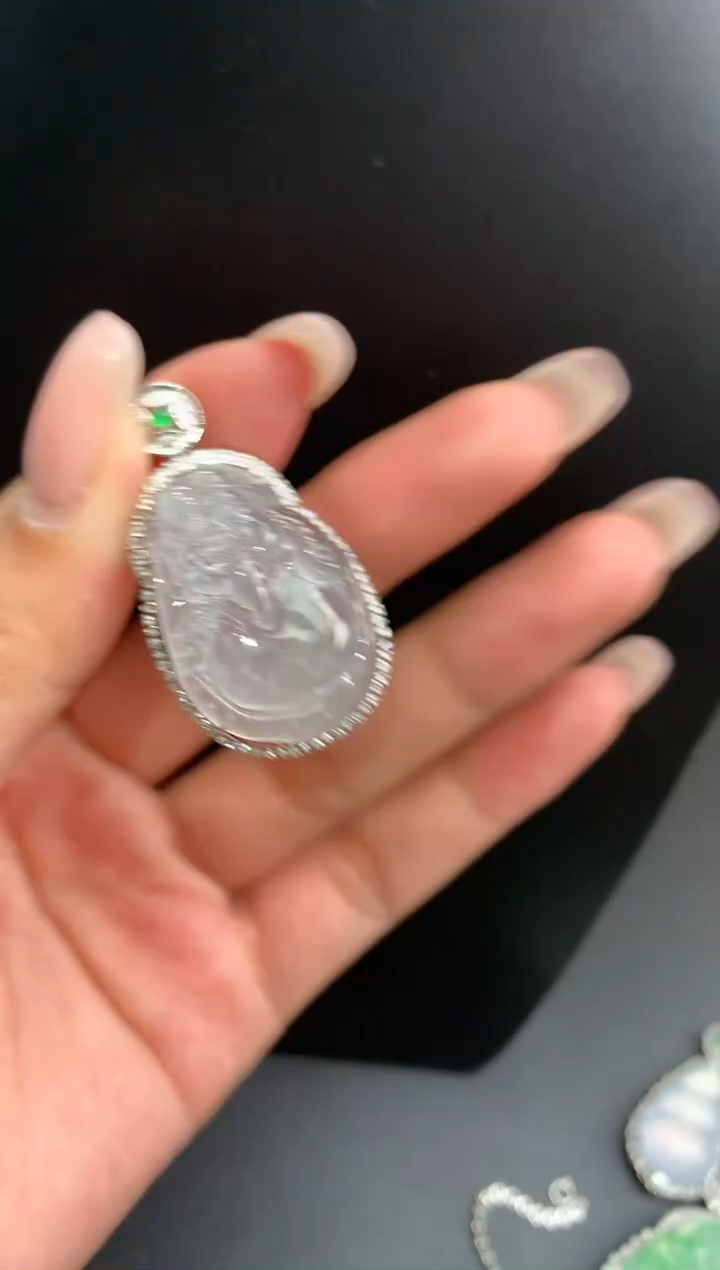 【闪购商品】翡翠颈饰18K金镶嵌1365财