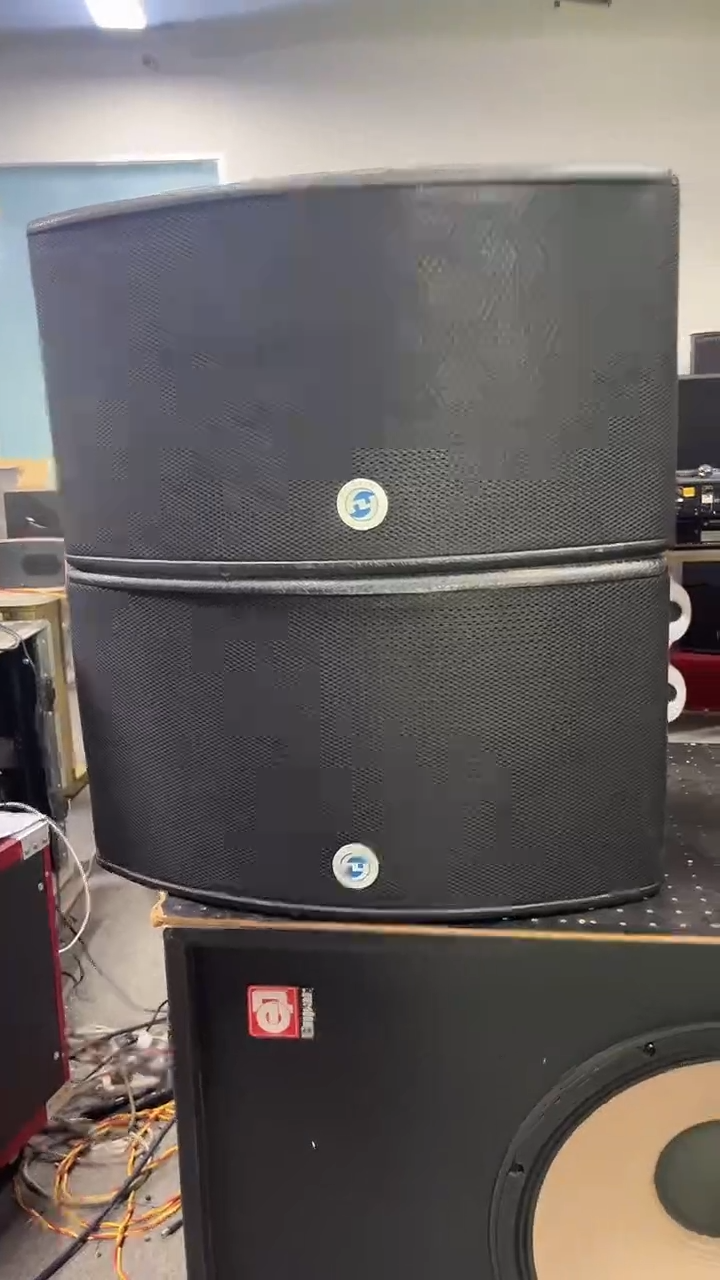 8新不包邮 10寸卡包音响   一对  闷包 不退换  运费到付