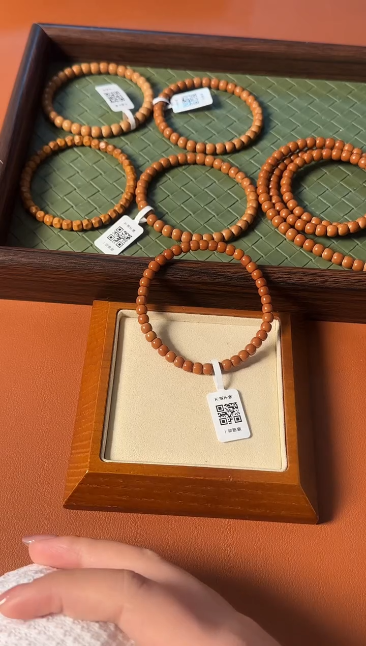 手串橄榄核【168】5.54mm老挝核尖老型单圈