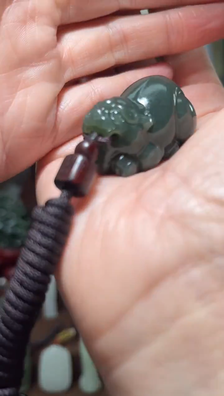 颈饰未镶嵌和田玉·