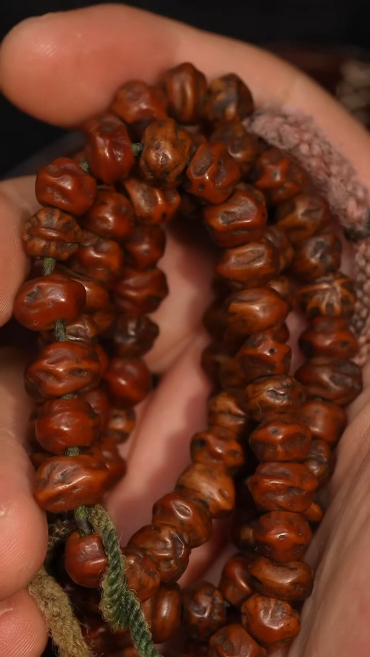 冲赛康胡子哥，藏传念珠104