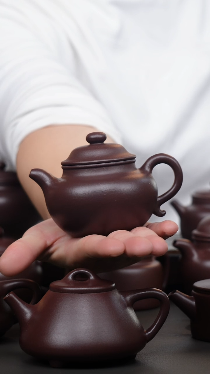 茶壶紫砂冰窖底槽清莲子