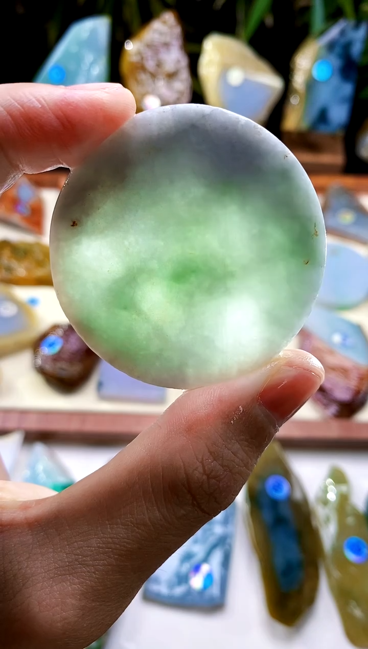 定制翡翠未镶嵌翡翠