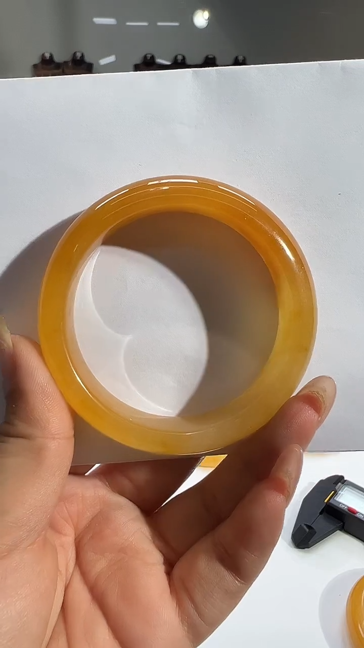 未镶嵌石英质玉（黄龙玉）手镯用****454圈口10