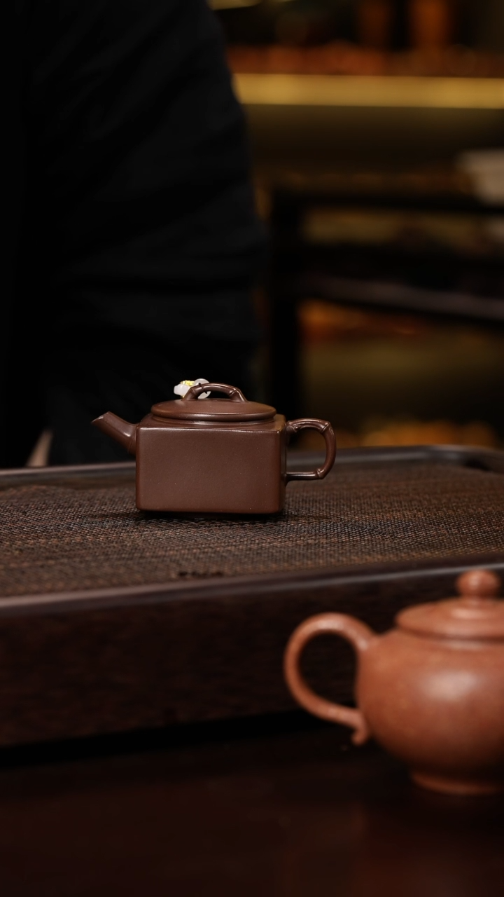 茶壶紫砂四方竹石