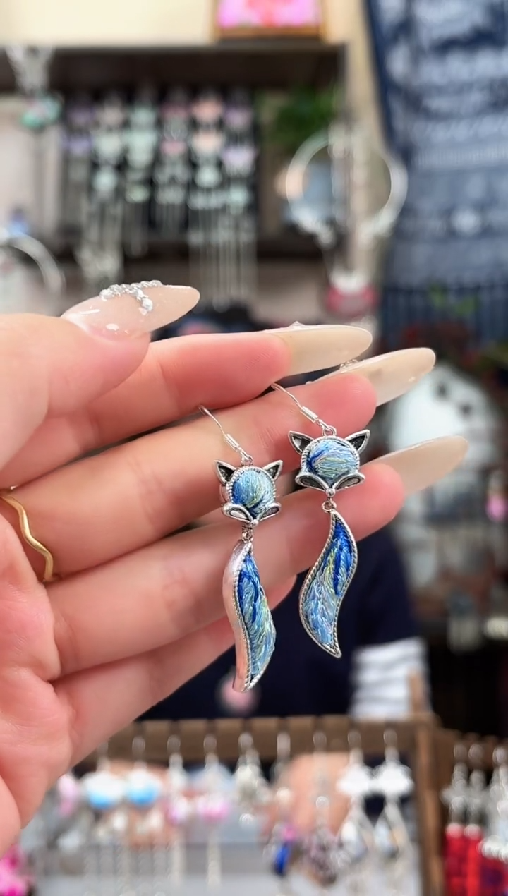 织绣民族风非遗老绣饰品512