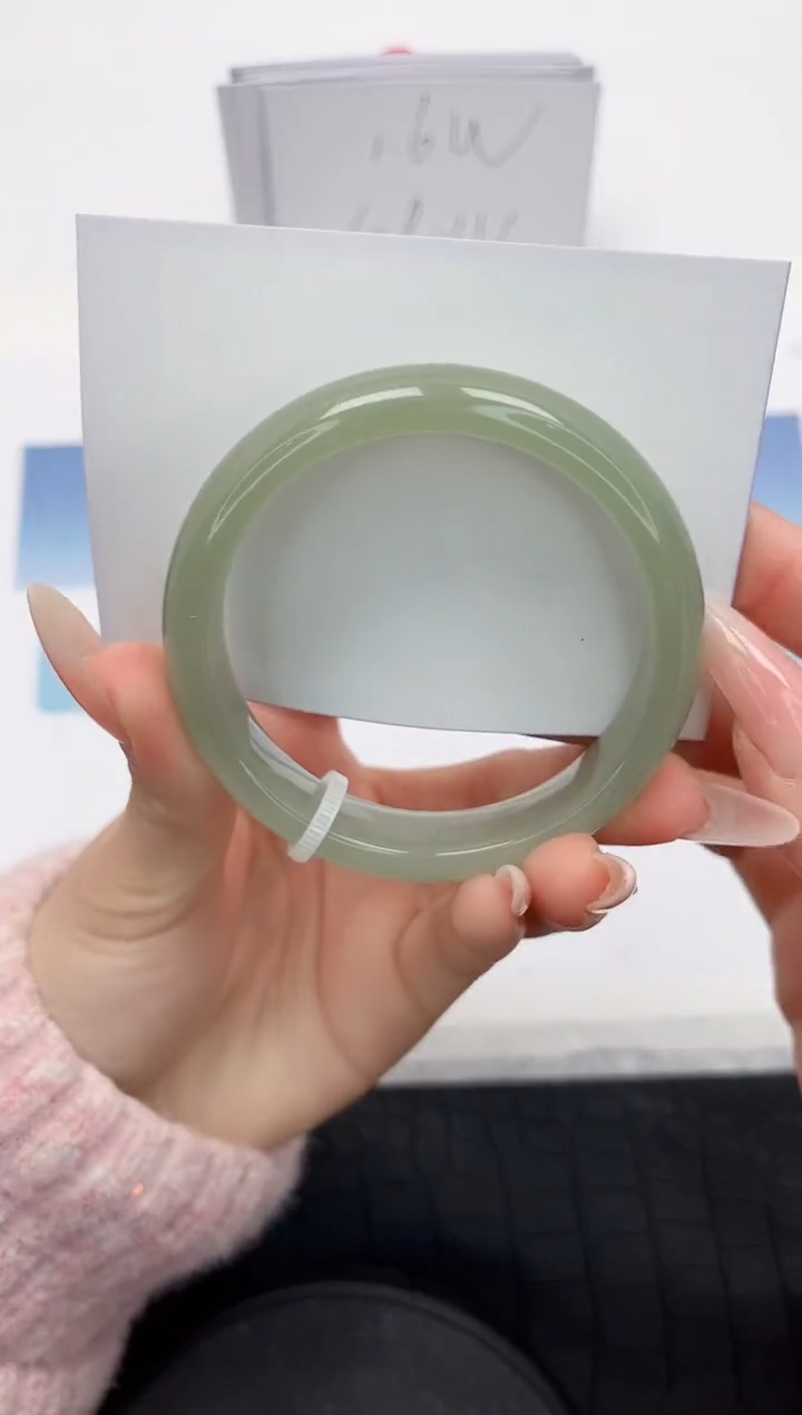 【闪购商品】石英质玉手镯未镶嵌L247-56