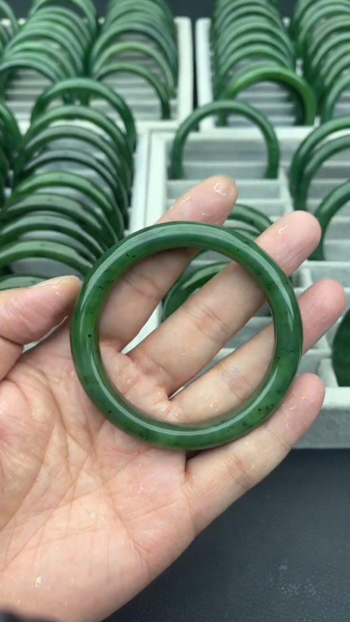 未镶嵌手镯和田玉（碧玉）13-58.8