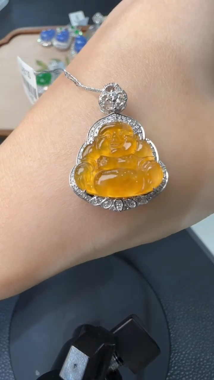 【闪购商品】翡翠吊坠(不含链)18K金镶嵌41