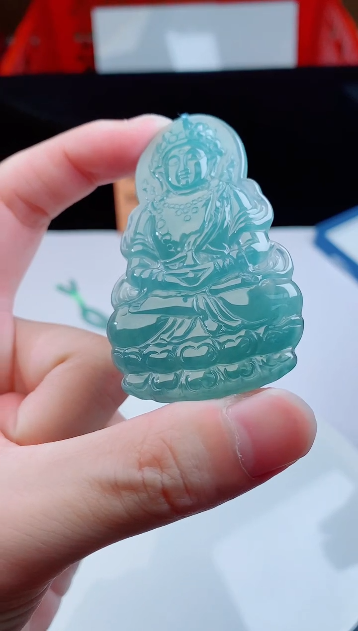 颈饰未镶嵌翡翠   ·