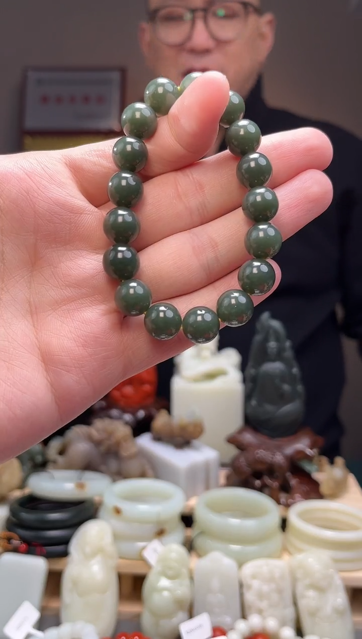 颈饰未镶嵌和田玉手串