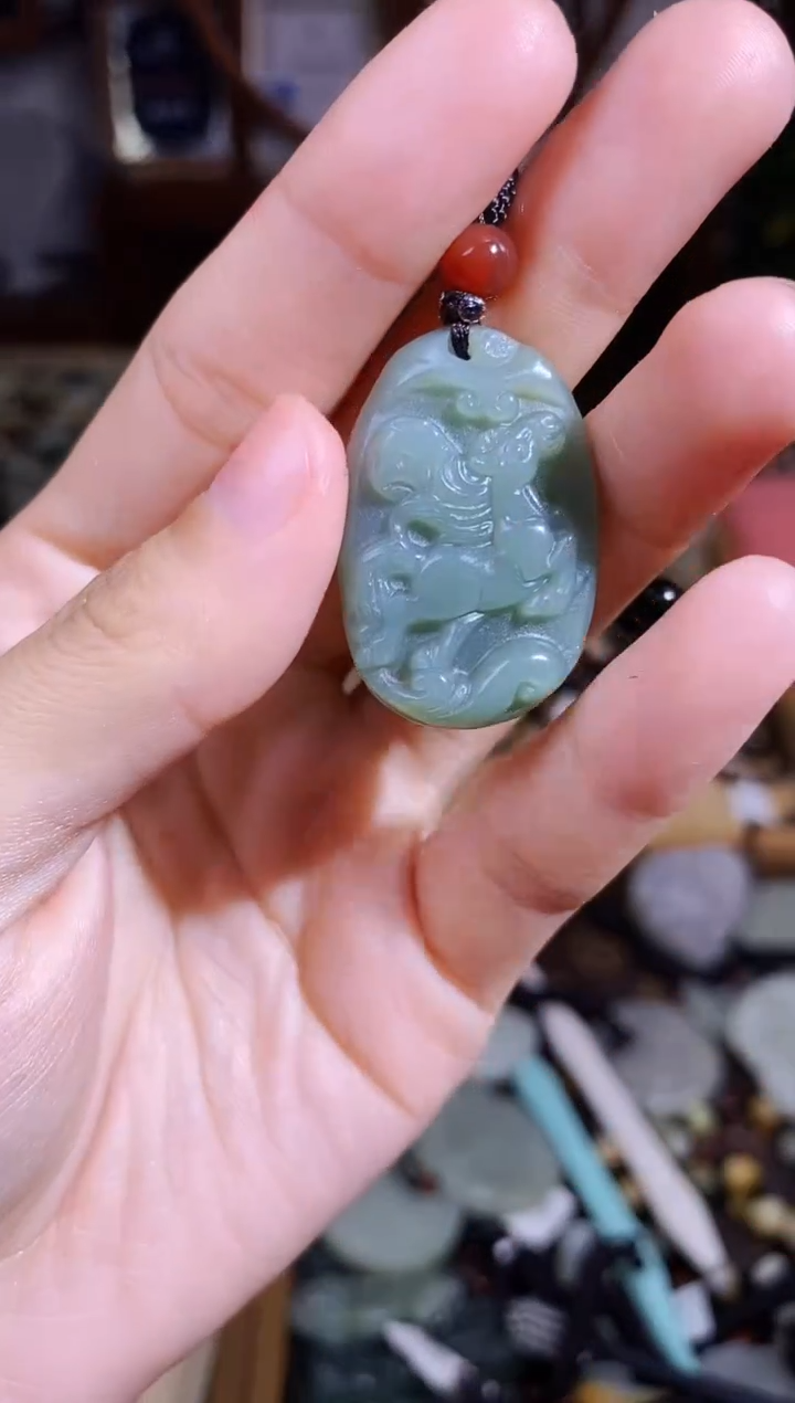 和田玉未镶嵌颈饰1