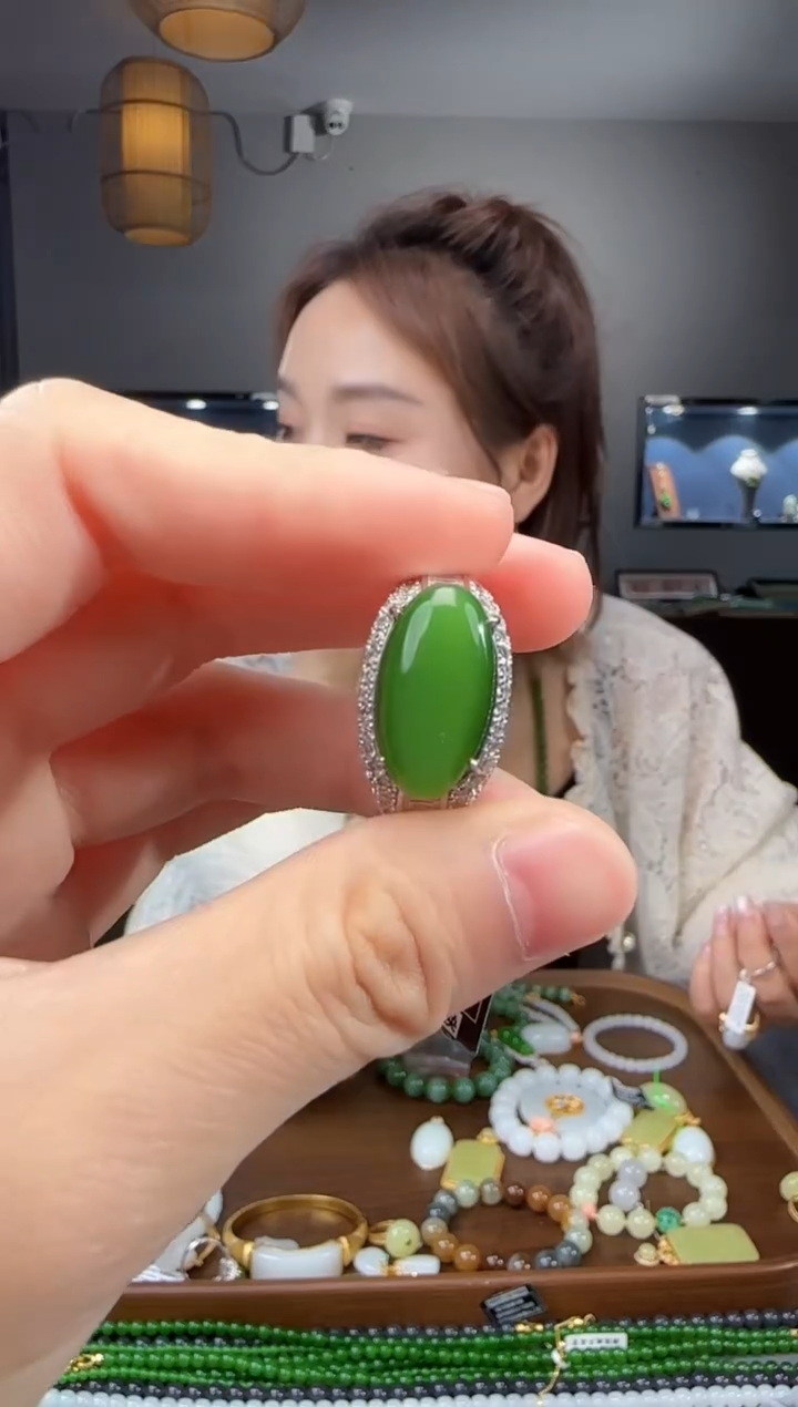 和田玉戒指未镶嵌1