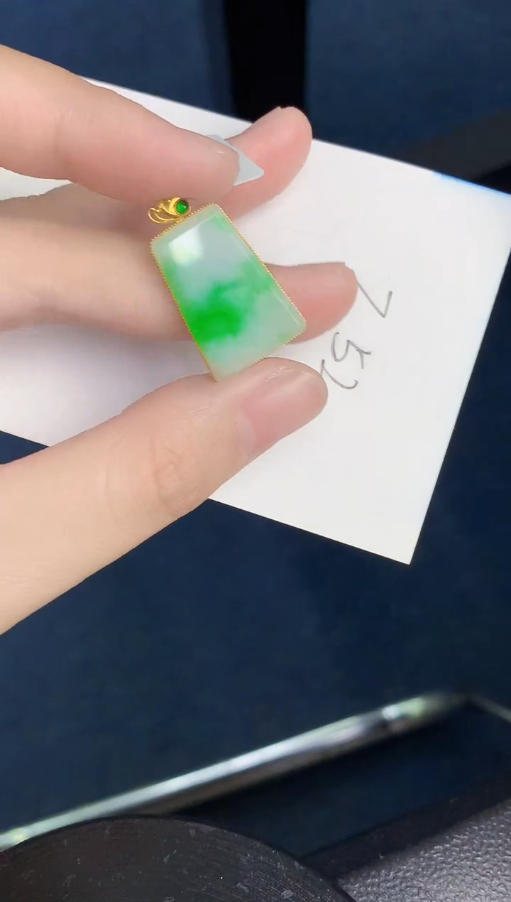 【闪购商品】翡翠颈饰18K金镶嵌000000000