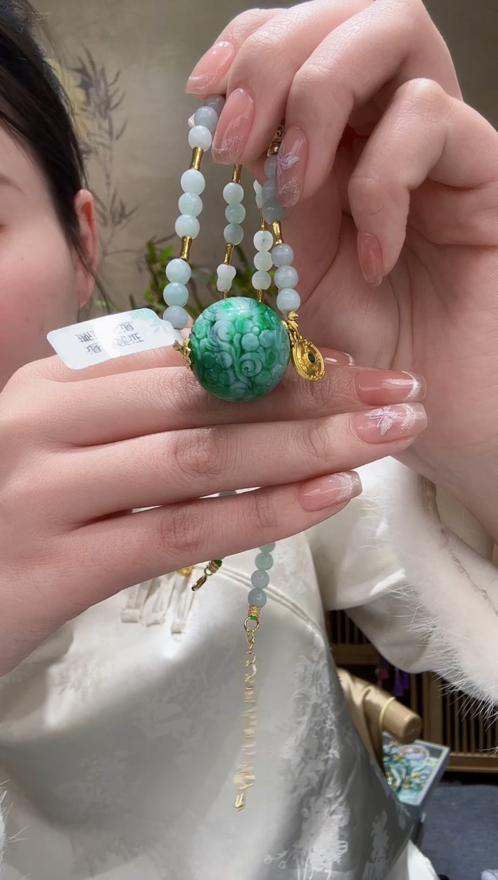 【闪购商品】翡翠颈饰未镶嵌吊坠