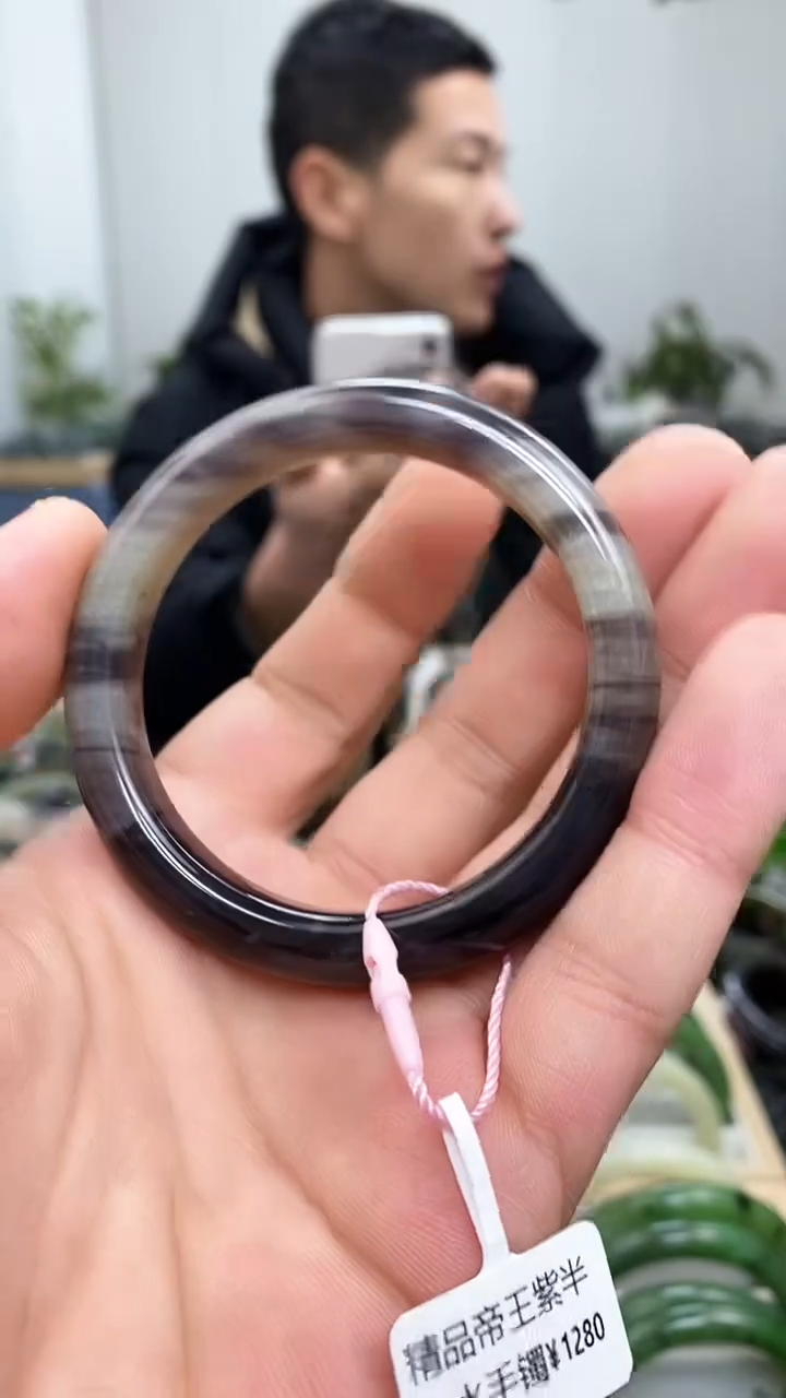 【闪购商品】和田玉手镯未镶嵌52.5