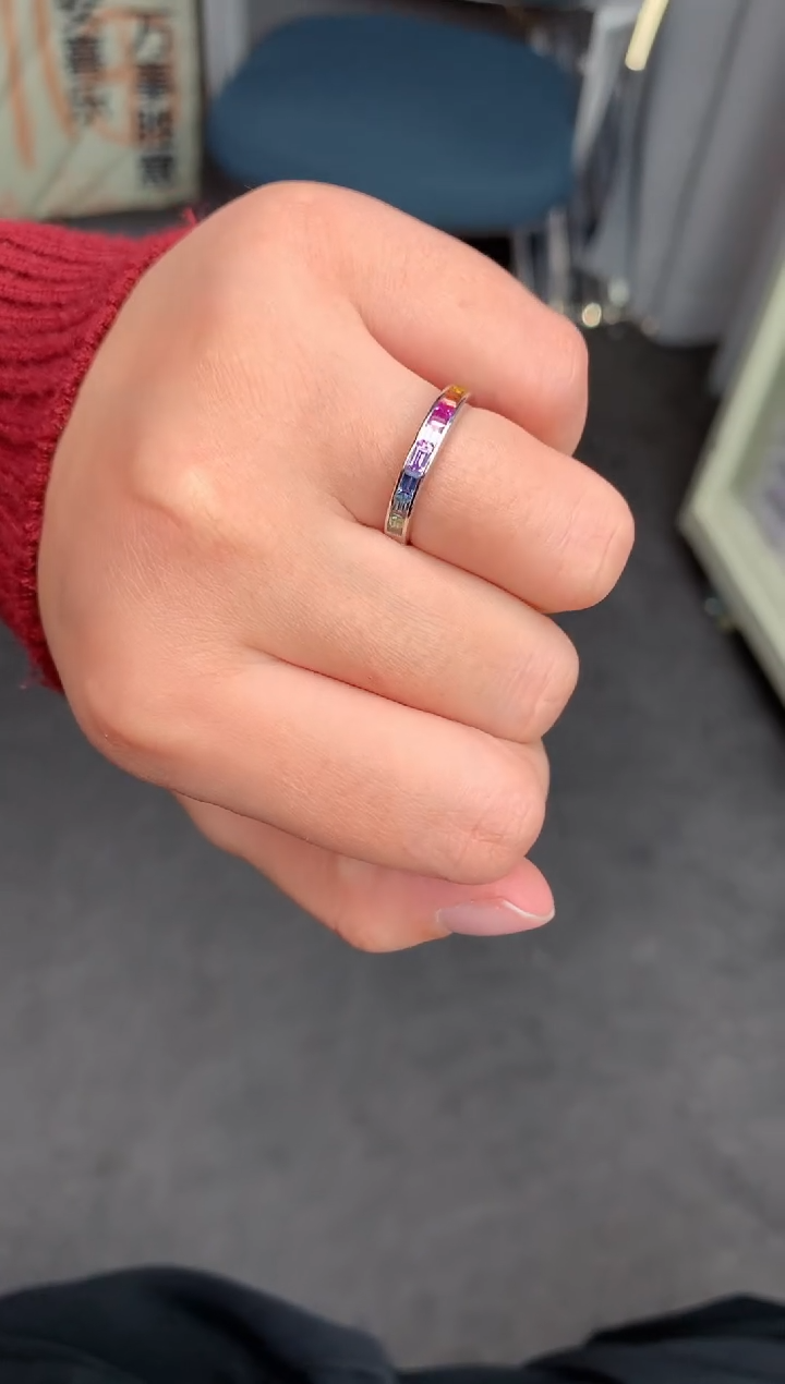 【闪购商品】彩色蓝宝石戒指18K金镶嵌80分彩蓝宝戒指