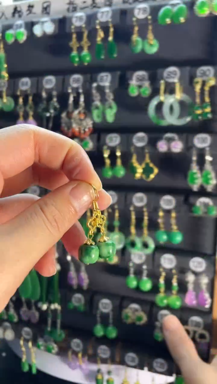 【闪购商品】翡翠耳饰银S925镶嵌320......