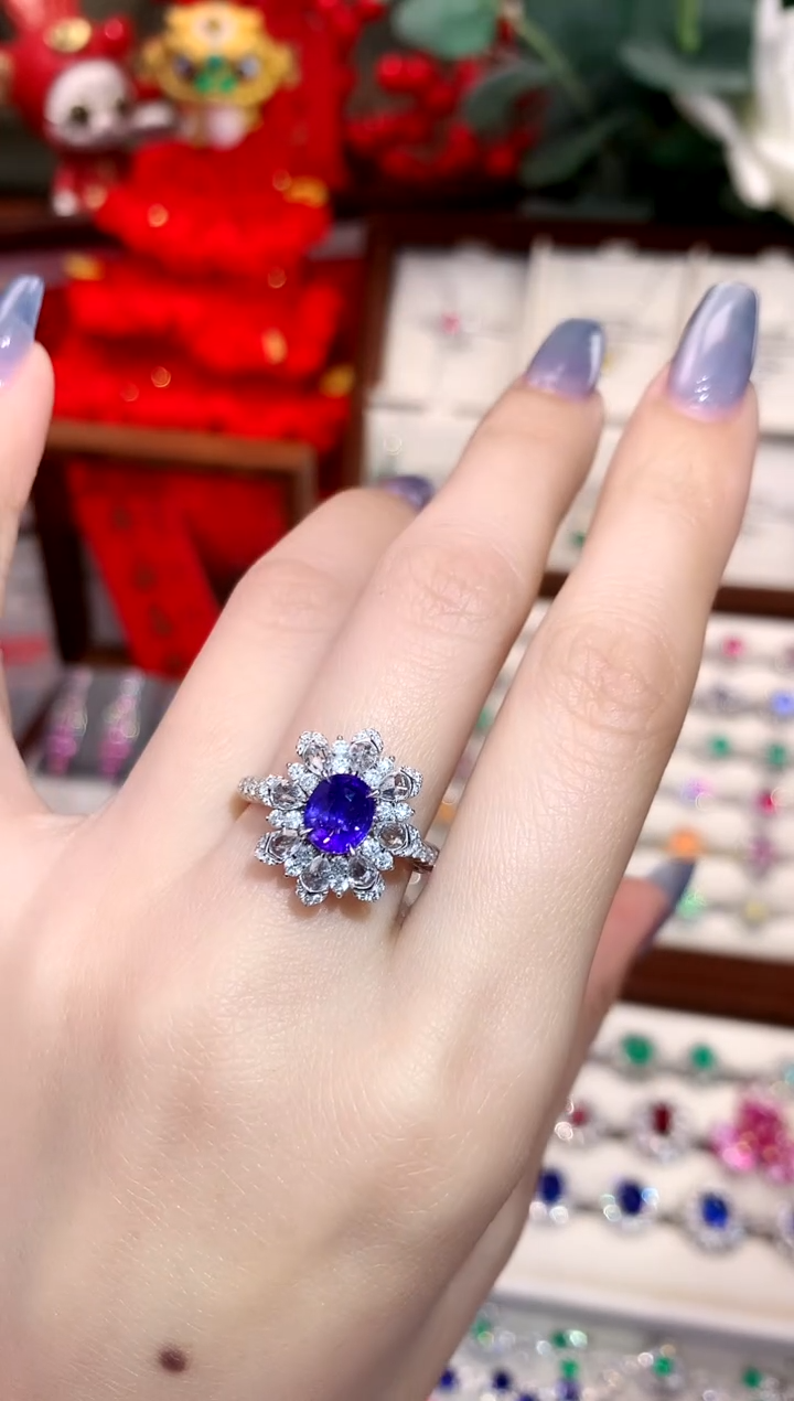 【闪购商品】变色蓝宝石戒指18K金镶嵌1.07ct/天然宝石/七天无理由