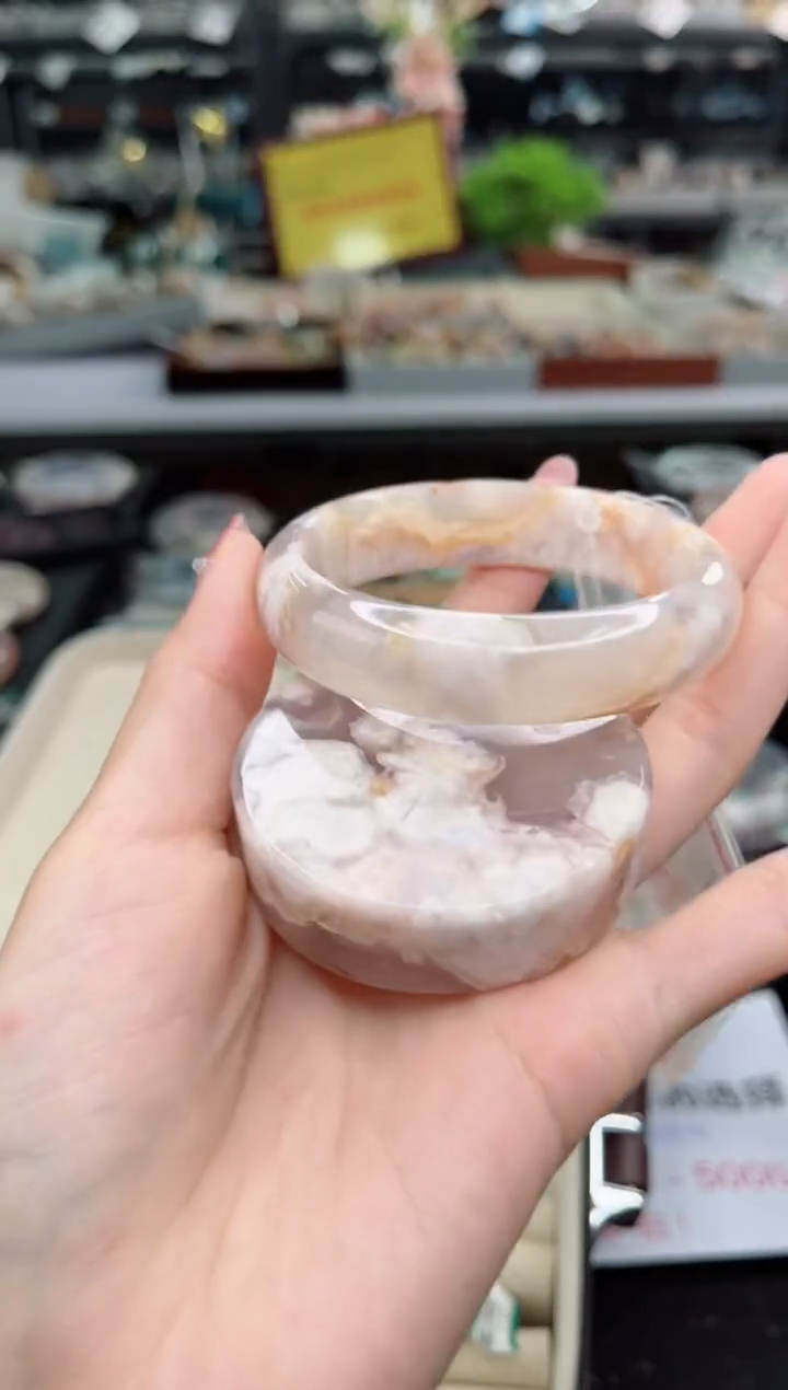 【闪购商品】石英质玉手镯未镶嵌55圈口（赠品镯心）3039575