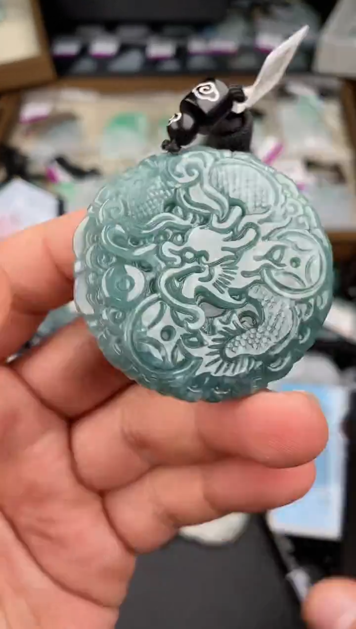 【闪购商品】翡翠颈饰未镶嵌  天然翡翠，一物一图