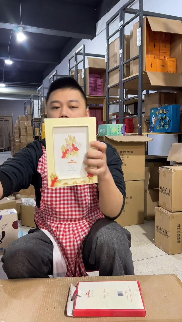 【闪购商品】杯原盒彼得兔相框