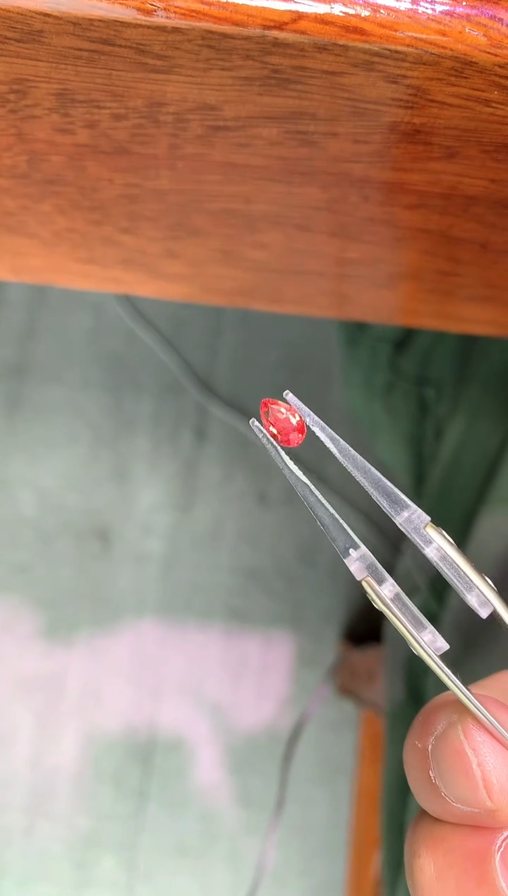 裸石未镶嵌尖晶石马亨盖 1.04ct 27