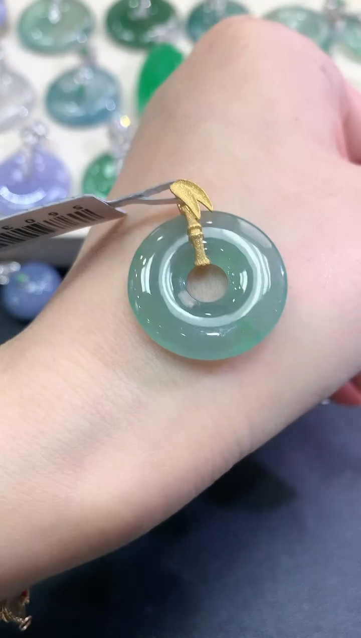 【闪购商品】翡翠颈饰18K金镶嵌B23      