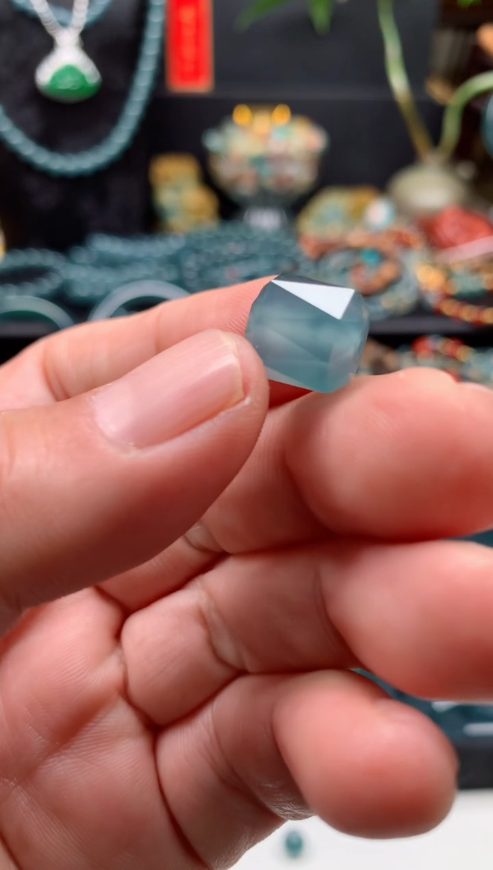 【闪购商品】翡翠颈饰未镶嵌0028568955