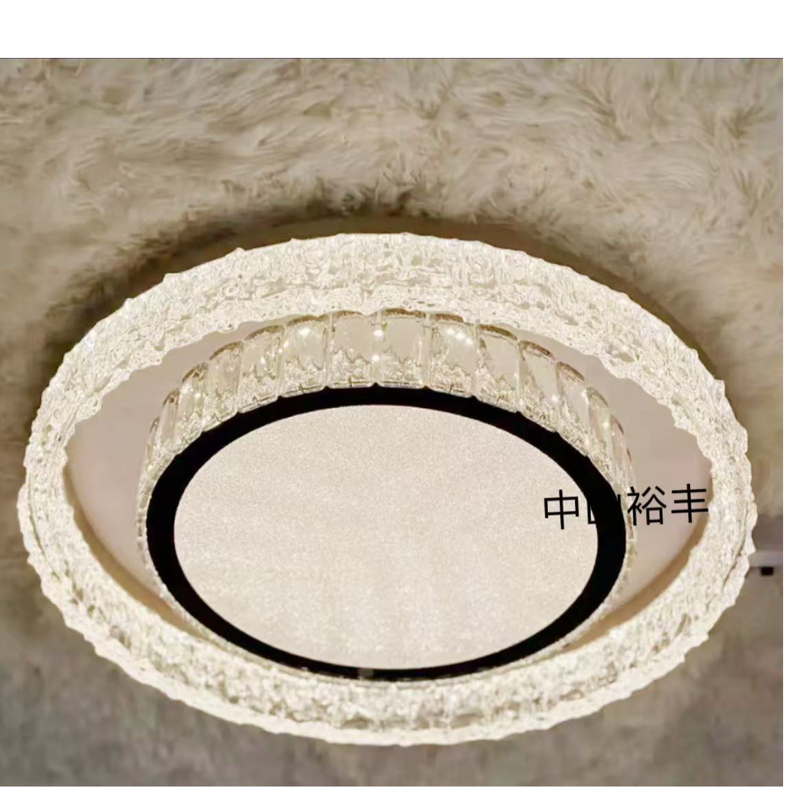 2025新款水晶圆形卧室灯书房儿童房餐厅家用大气创意轻奢吸顶灯