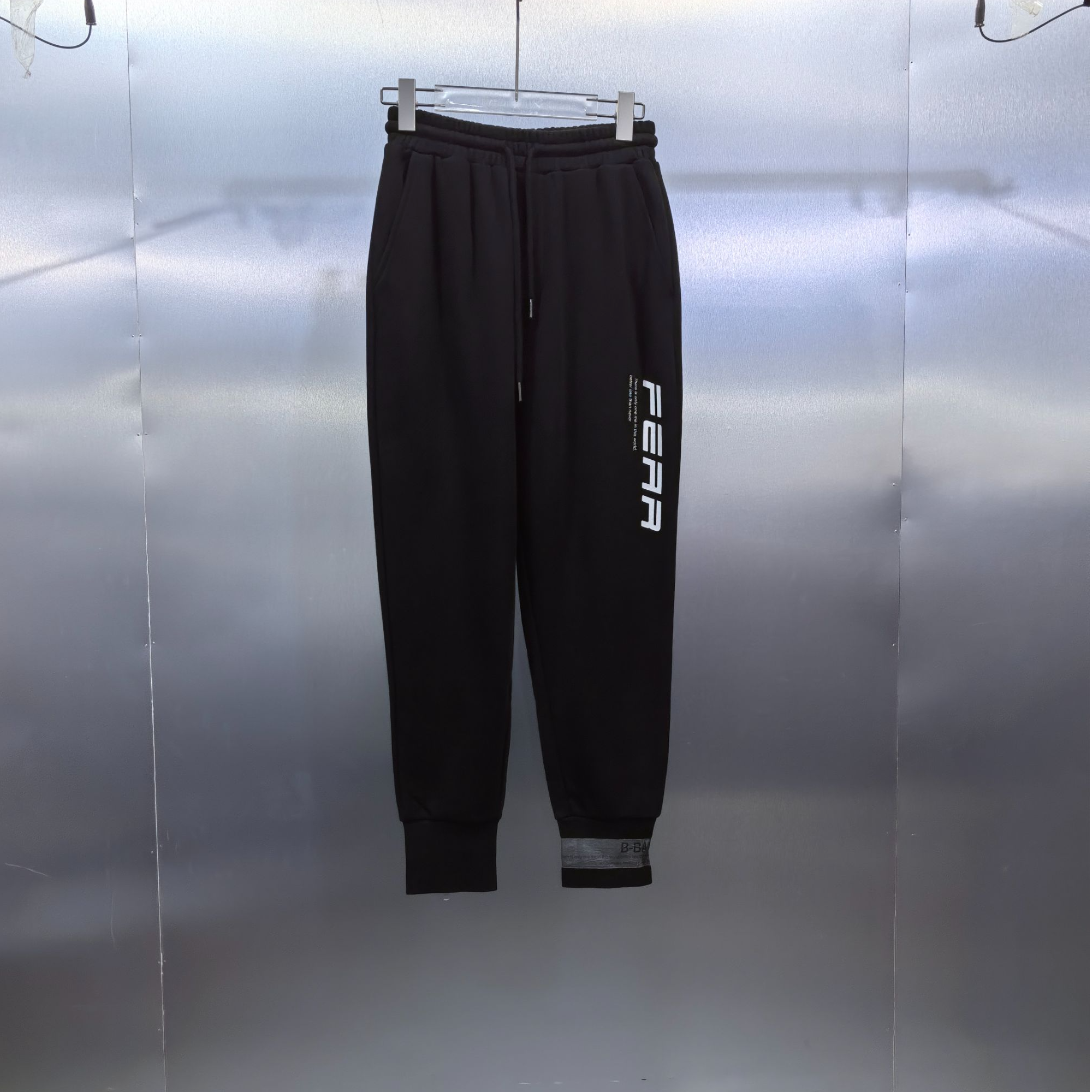 R02-111623-BBA（加绒）裤腿字母印花时尚束脚卫裤