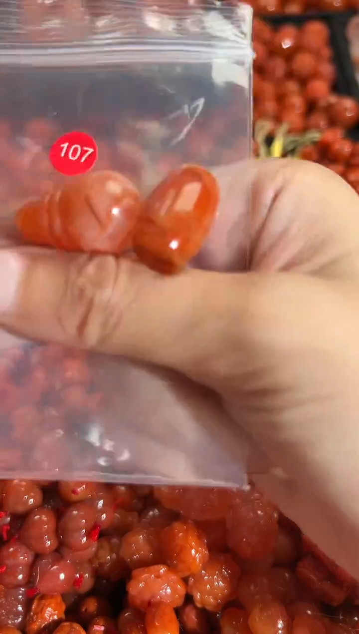 颈饰未镶嵌南红玛瑙1