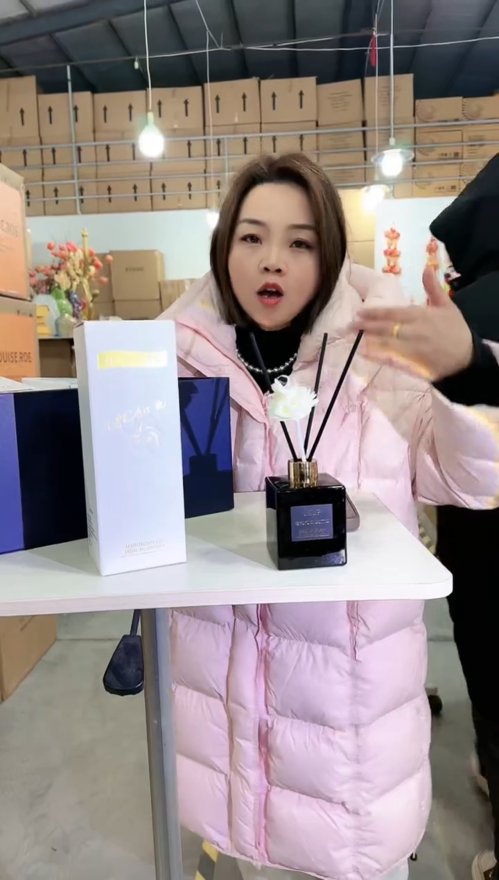 【闪购商品】有机玻璃优品花器H-早2011